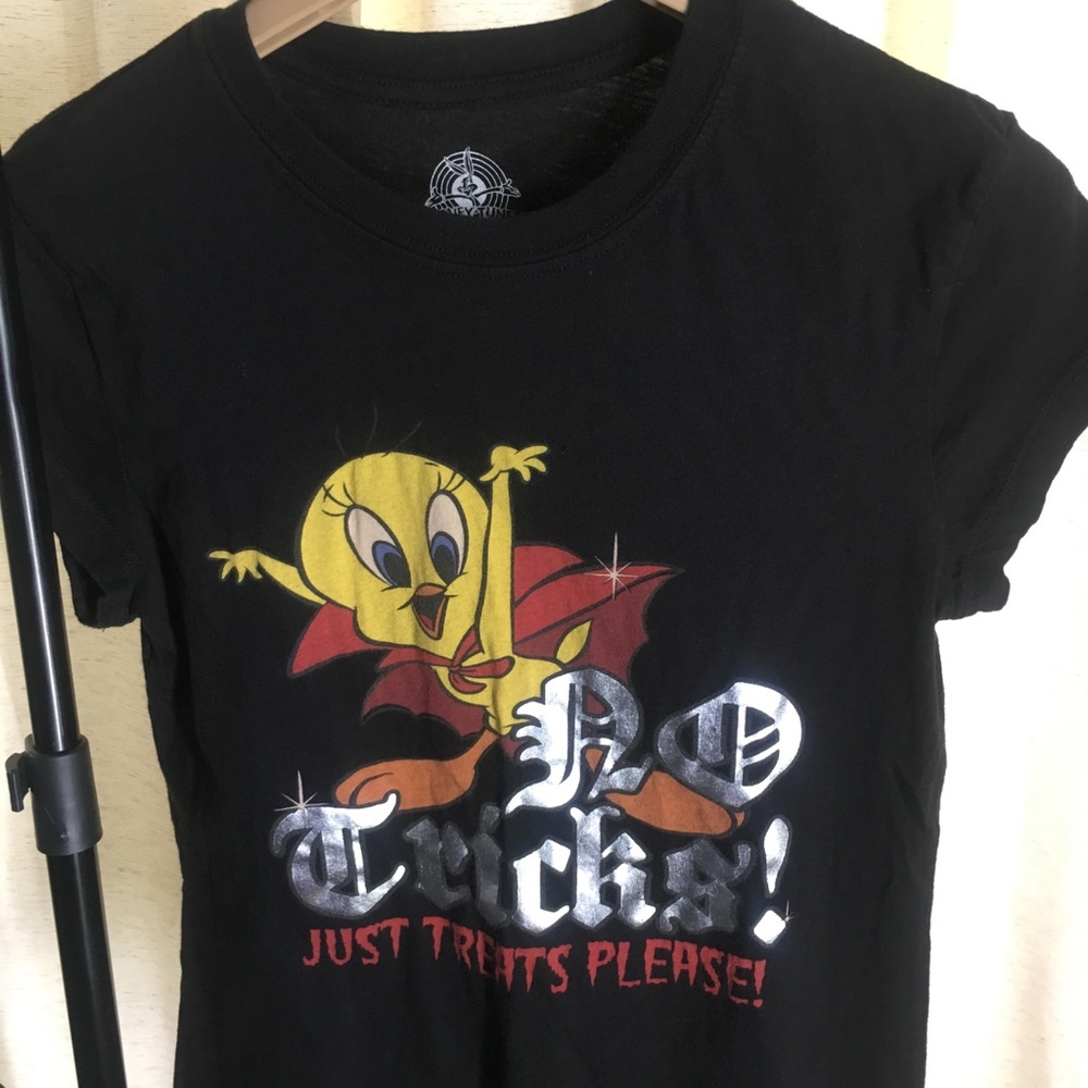 Looney Tunes Teen Tweety Bird Halloween Tee Shirt